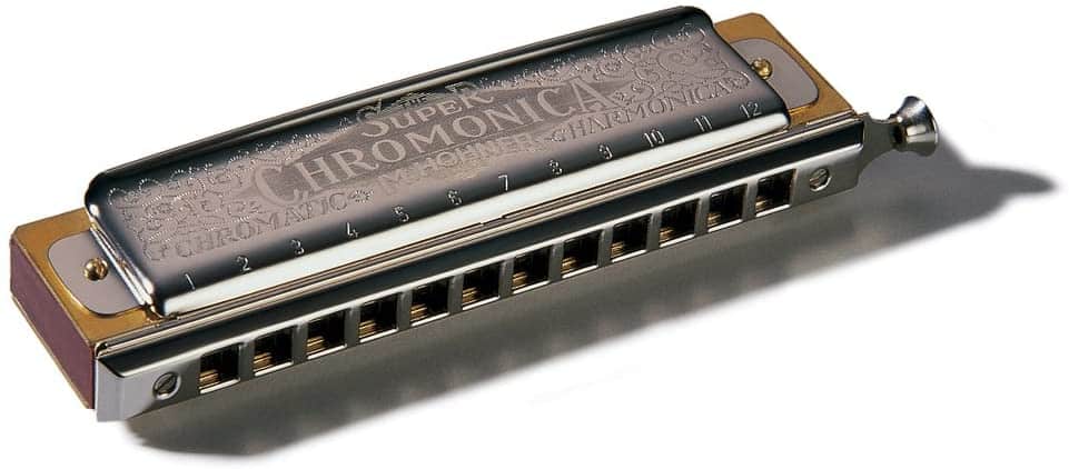 Photo of a swan chromatic harmonica