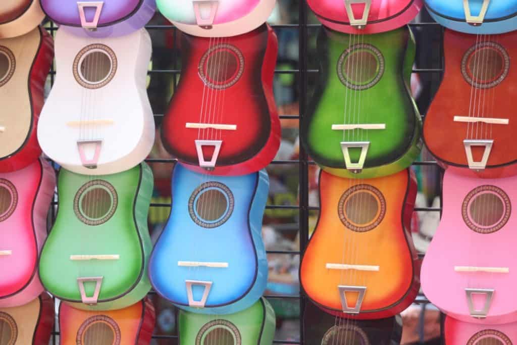 ukulele manufacturers