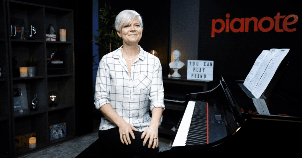 Pianote also offers the possibility to have lessons given by professional pianists